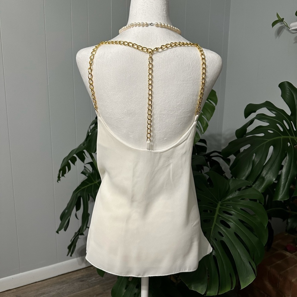 🛍️Charlotte Russe gold color chain shoulder top great condition.